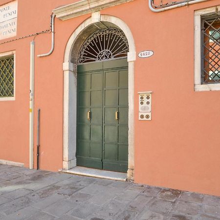 Stunning Apartment In Venezia With Kitchenette 외부 사진